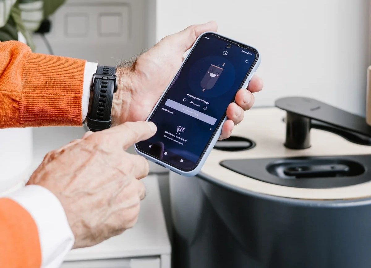 IoT-Connected Composting Platform